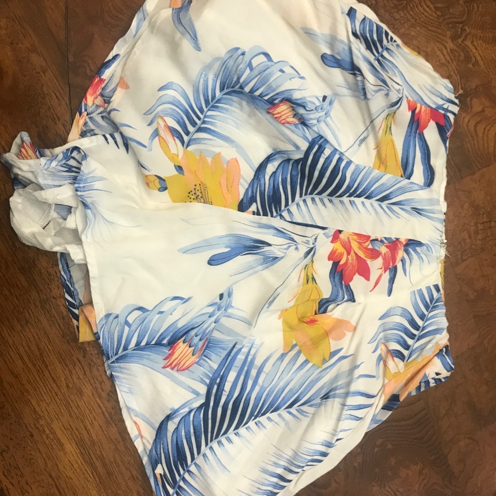 Floral Two Piece Set - Picture 2 of 4